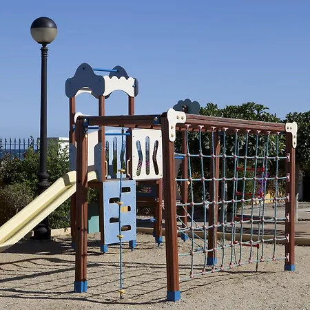 Отель Playazimbali